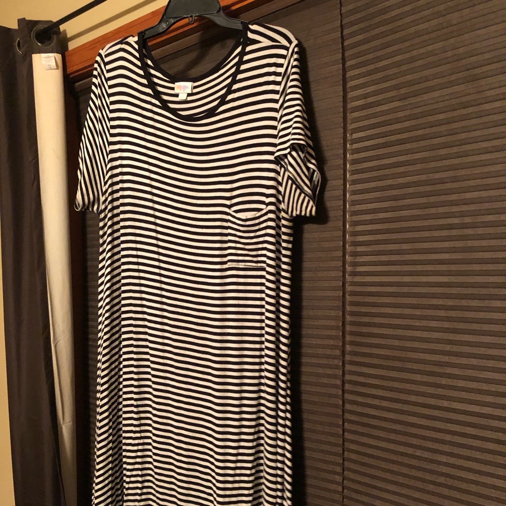 Lularoe Carly dress